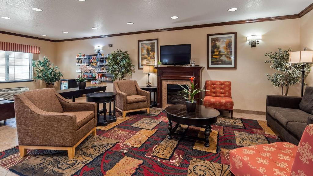 Best Western Laramie Inn & Suites - image 6