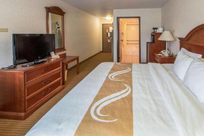 Quality Inn & Suites - University - image 8