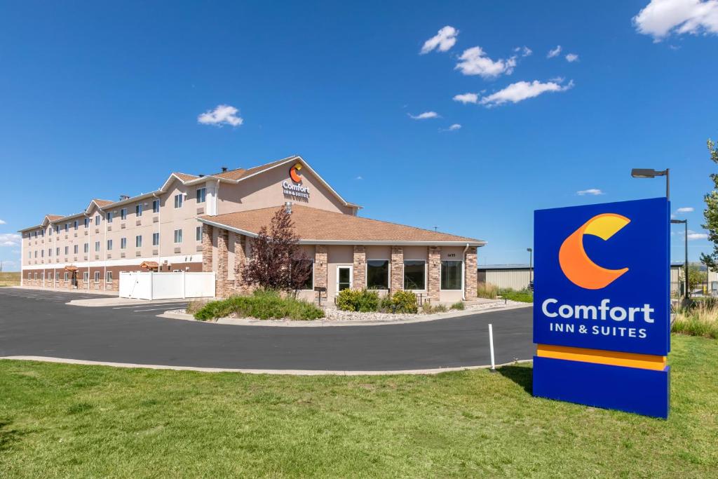 Comfort Inn Near University of Wyoming - main image