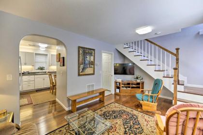 Charming Historic Condo with Grill Walk to Dtwn and UW - image 9