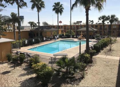 Americas Best Value Inn Laredo - image 15