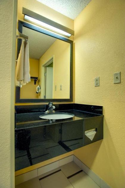 Fairfield Inn by Marriott Las Cruces - image 10