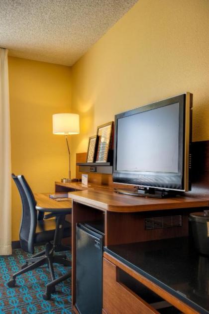 Fairfield Inn by Marriott Las Cruces - image 9