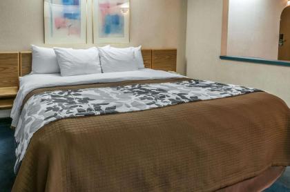 Sleep Inn University - image 9