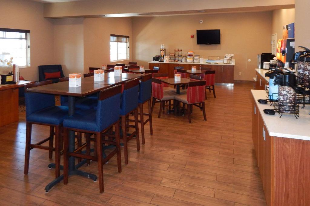 Comfort Inn & Suites Las Cruces Mesilla - image 6