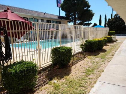 Motel 9 Las Cruces - image 8