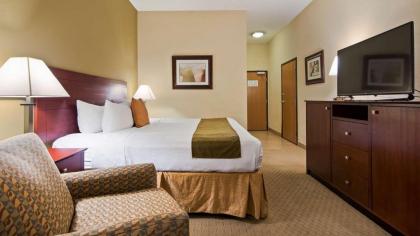 Best Western Plus Montezuma Inn and Suites - image 9