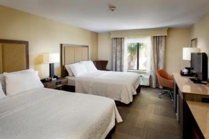 Hampton Inn & Suites Las Vegas-Red Rock/Summerlin - image 2