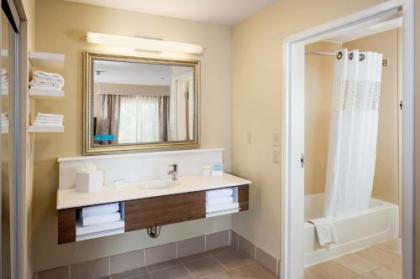 Hampton Inn & Suites Las Vegas-Red Rock/Summerlin - image 3