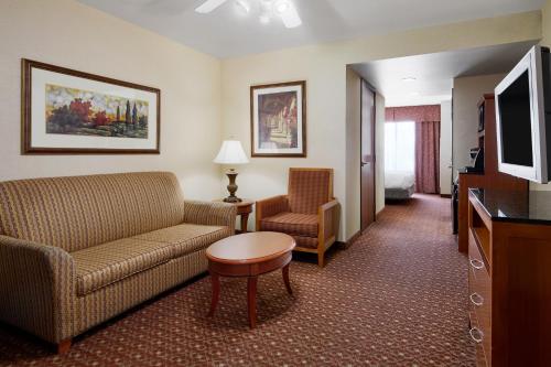 Hilton Garden Inn Las Vegas/Henderson - image 3