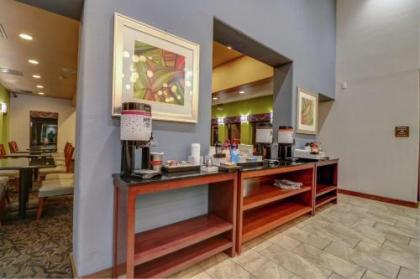 Hampton Inn Tropicana Las Vegas - image 8