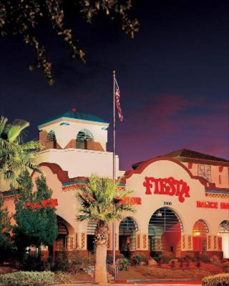 Fiesta Rancho Hotel And Casino - image 2