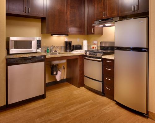 TownePlace Suites by Marriott Las Vegas Henderson - image 2