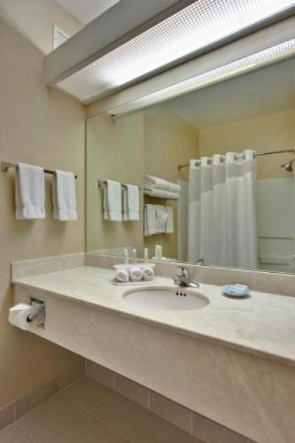 Holiday Inn Express Hotel and Suites - Henderson an IHG Hotel - image 3