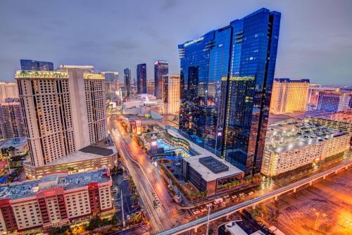 Penthouse Suite with Strip View at The Signature At MGM Grand - main image