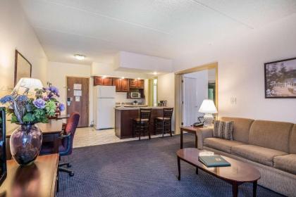 Quality Inn & Suites Albany Airport - image 2