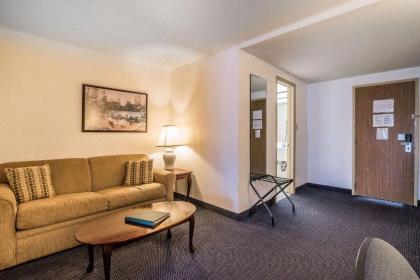 Quality Inn & Suites Albany Airport - image 8