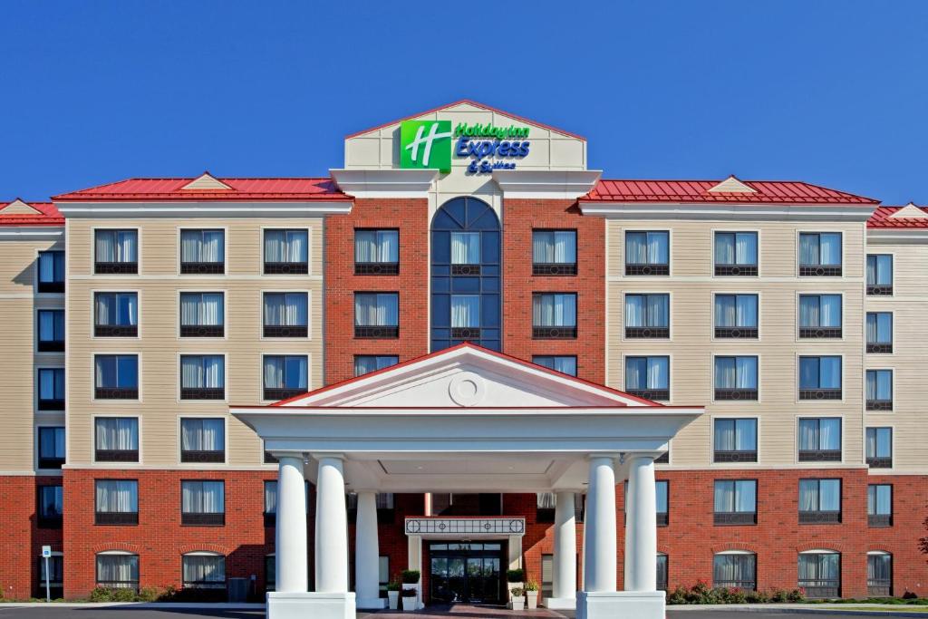 Holiday Inn Express & Suites Albany Airport Area - Latham an IHG Hotel - main image