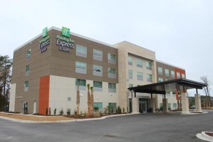 Holiday Inn Express  Suites   Latta an IHG Hotel Latta South Carolina