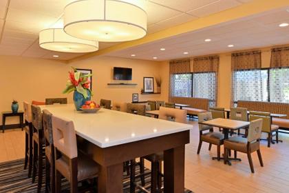 Hampton Inn Laurel/Fort Meade Area - image 13