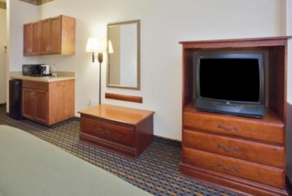 Holiday Inn Express Hotel & Suites Laurinburg an IHG Hotel - image 6