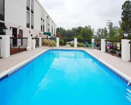 Comfort Inn Laurinburg - image 6