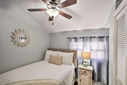 Beachy Lavallette Cottage with Outdoor Shower and Patio - image 8