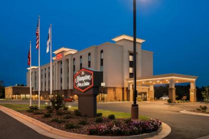 Hampton Inn & Suites - Lavonia GA - image 2