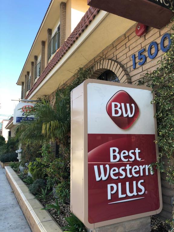 Best Western Plus South Bay Hotel - image 3