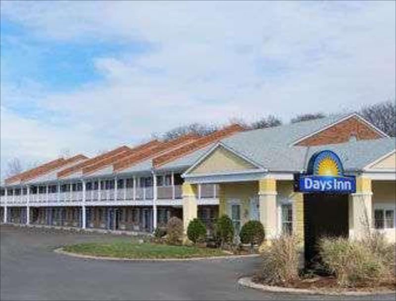 Days Inn by Wyndham KU Lawrence - main image