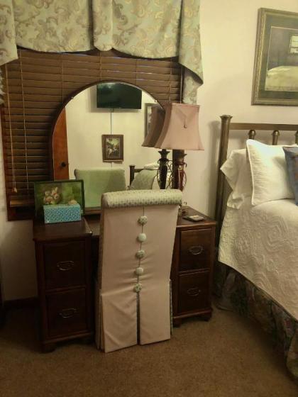 WINNIE'S BED & BREAKFAST - image 11