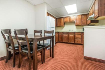 Quality Inn & Suites - image 4