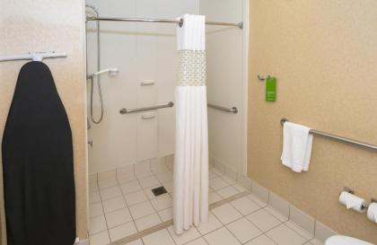 Hampton Inn Lawrenceville Duluth - image 11