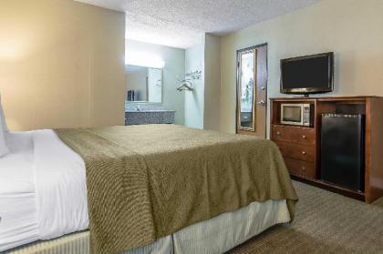 Rodeway Inn Lawton - image 5