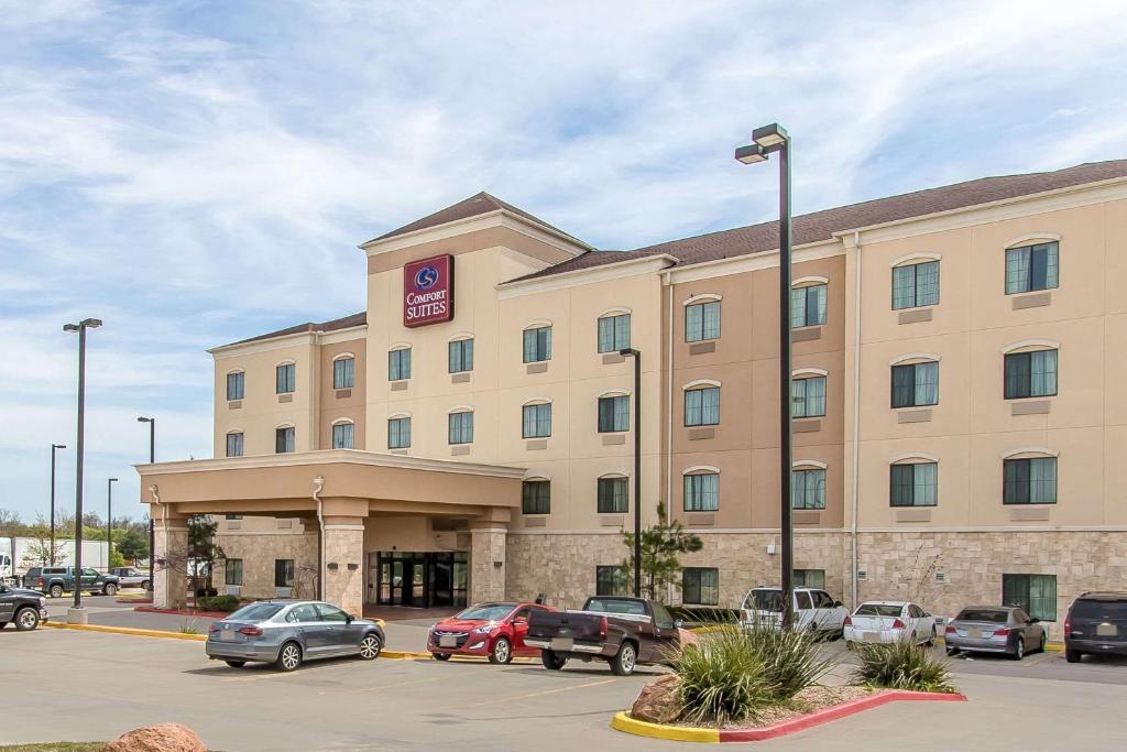 Comfort Suites Lawton Near Fort Sill - main image