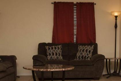 Less than 1 mile from Fort Sill 2 Bedrooms!!!! - image 3