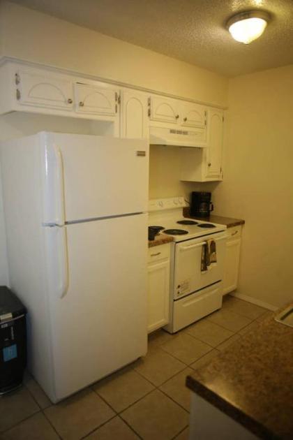 Apartment next to Fort Sill Entrance Gate - image 8