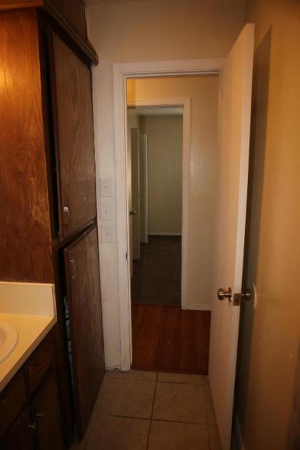 2 bed/ 1 bath next to Ft. Sill - image 13