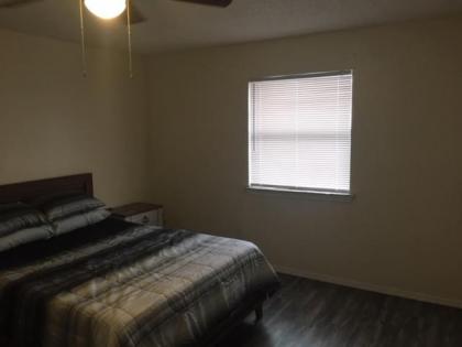 Downstairs One Bedroom Close To Fort Sill! - image 7