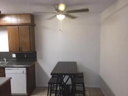 One bedroom close to Fort Sill! - image 10