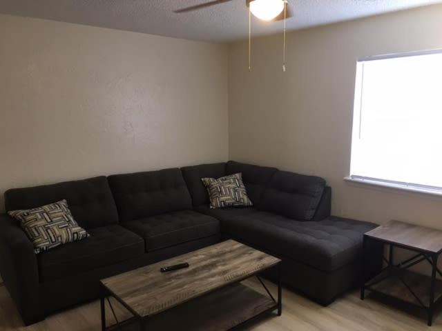 Cozy Upstairs 1 Bedroom Apartment close to Fort Sill - image 6