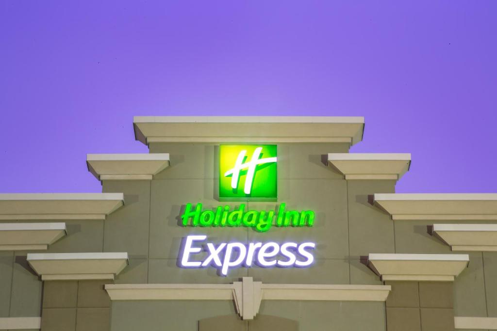 Holiday Inn Express Layton - I-15 an IHG Hotel - image 6