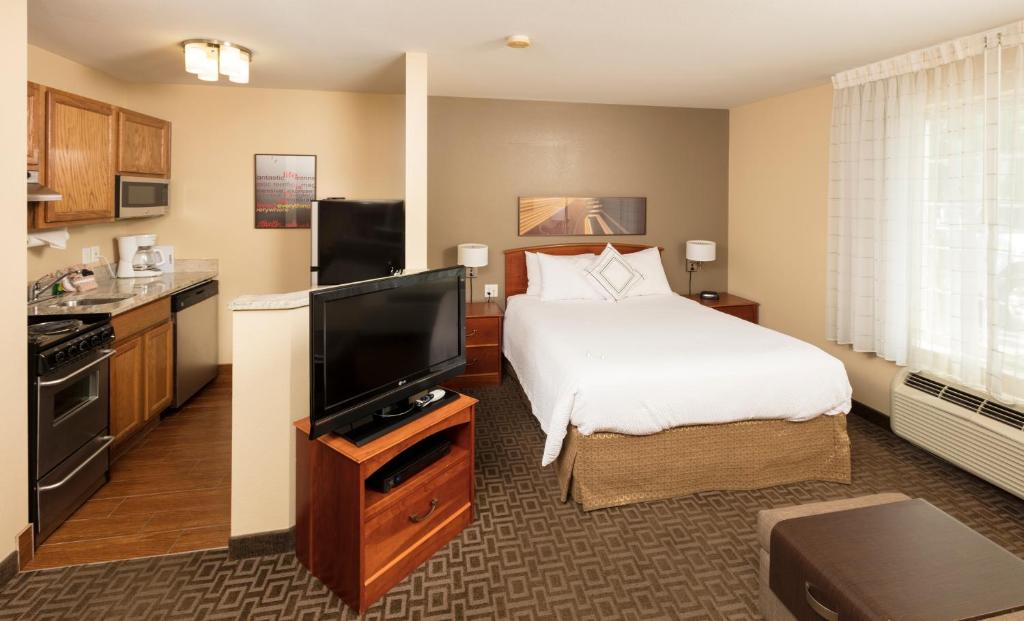 TownePlace Suites Salt Lake City Layton - image 6