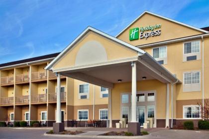 Holiday Inn Express Le Claire Riverfront-Davenport an IHG Hotel - image 12