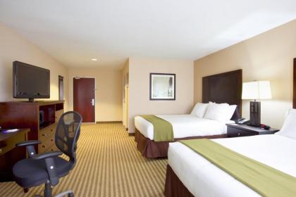 Holiday Inn Express Le Roy an IHG Hotel - image 12