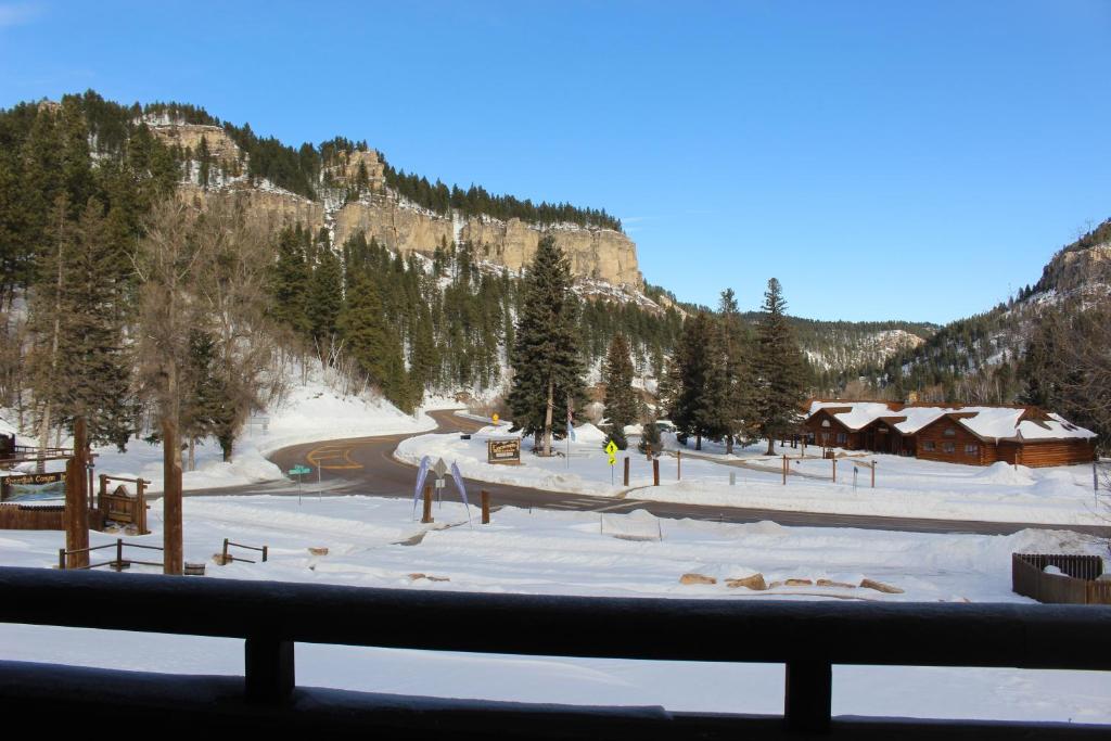 Spearfish Canyon Lodge - image 4