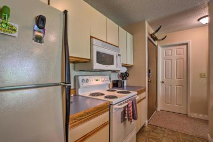 Quiet Lead Condo with Balcony - 5 Mi to Ski Lifts! - image 10