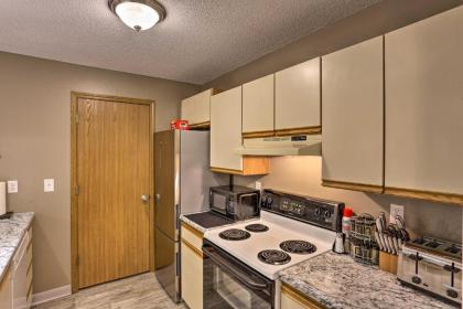 Stylish Updated Black Hills Condo with Shared Patio - image 4