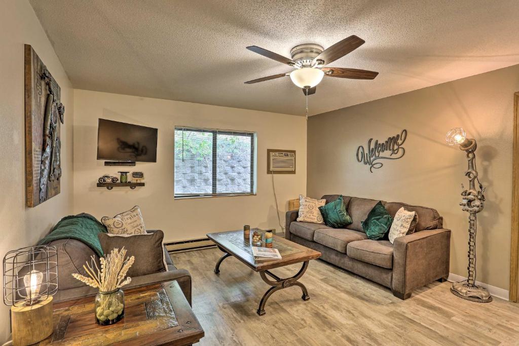 Stylish Updated Black Hills Condo with Shared Patio - image 5