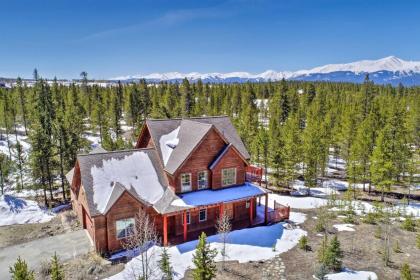 Rocky Bear Lodge on 2 and Acres Near turquoise Lake Leadville Colorado